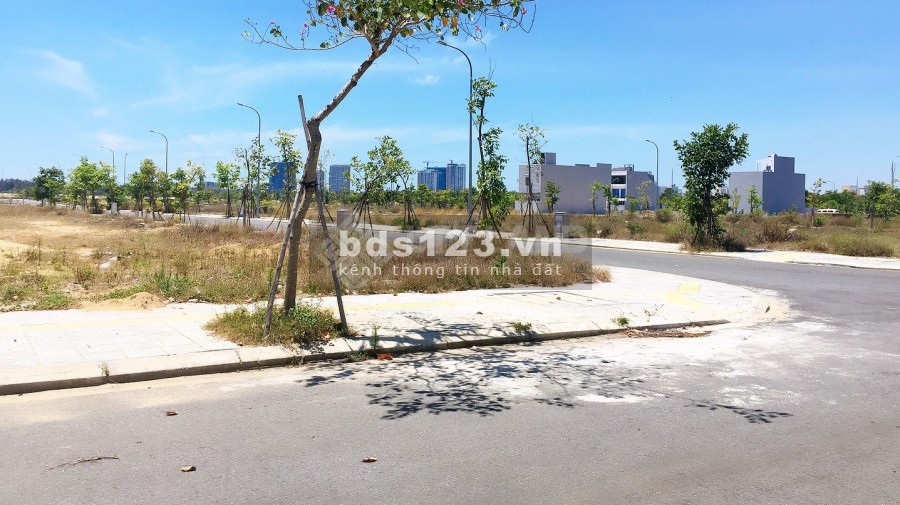 BÁN LÔ ĐẤT ĐỐI LƯNG TRỤC SHOPHOUSE- HƯỚNG ĐÔNG ĐÓN GIÓ BIỂN