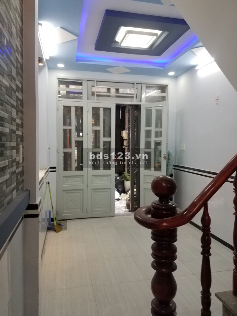 Bán Gấp nhà 2 lầu hẻm 3m đường LVK giá 1.7 tỷ