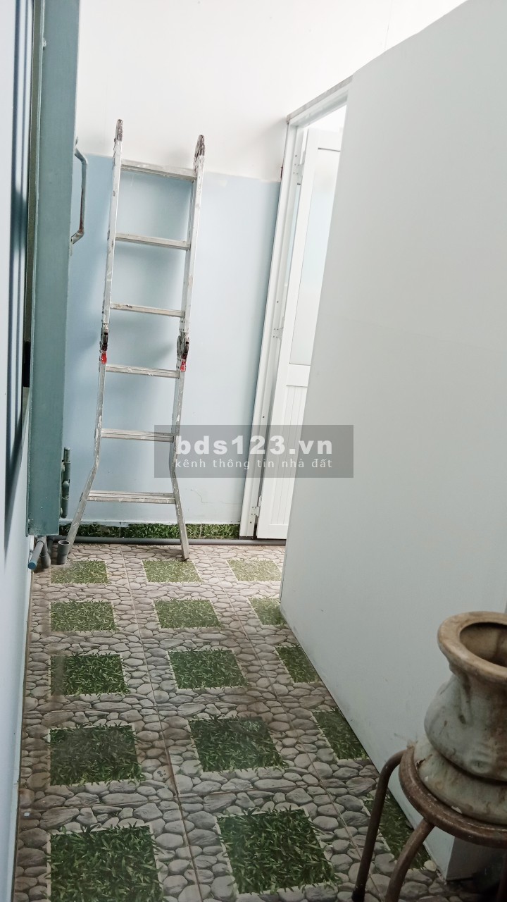 TÌM 1 NỮ VĂN PHÒNG Ở GHÉP TRONG NHÀ NGUYÊN CĂN
