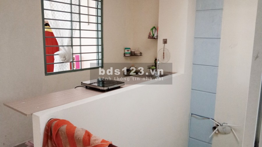 TÌM 1 NỮ VĂN PHÒNG Ở GHÉP TRONG NHÀ NGUYÊN CĂN