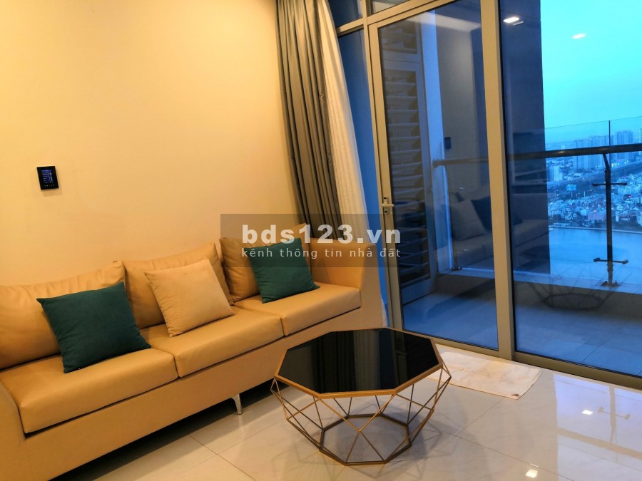 Căn hộ 2PN Vinhomes Central Park giá chỉ 15tr500 View Sông Công Viên trực diện, 80m2
