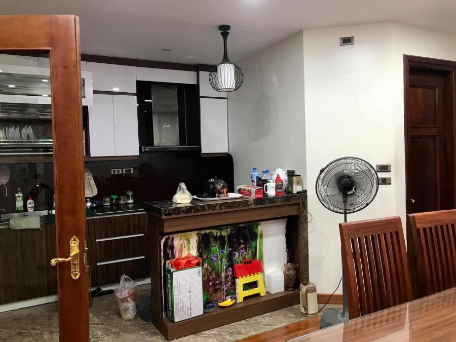 Bán Nhà LK Nguyễn Tuân 72m2 MT 5.5m Thang Máy KD Đỉnh Tặng Nội Thất Khu Vip