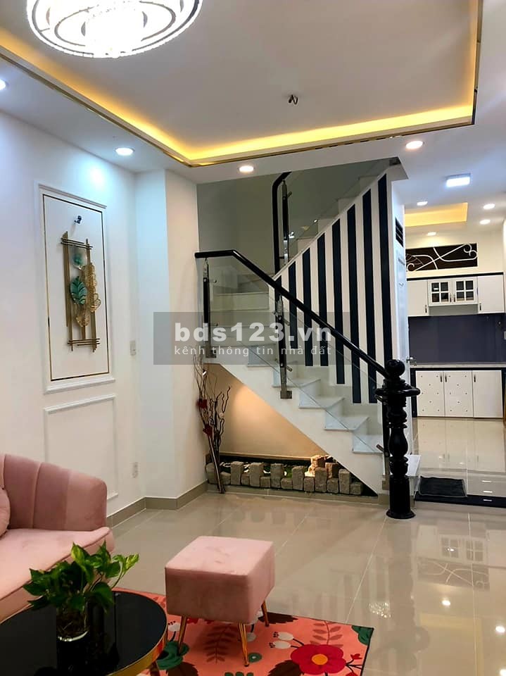 Bán Nhà Hẻm Ô Tô Quận 3, 45m2, 4 lầu chỉ 7.5 tỷ