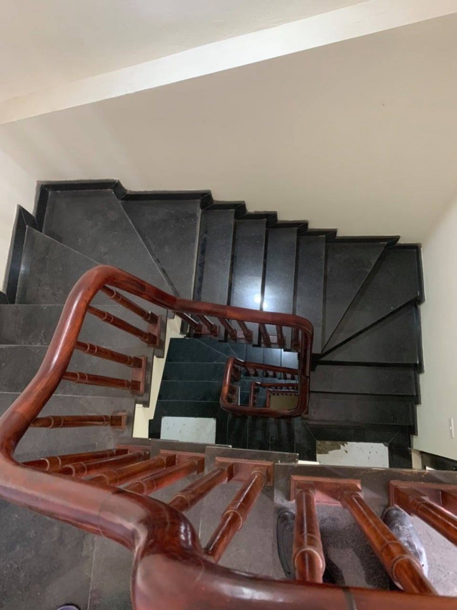 Bán Nhà Thanh Xuân Ô Tô Tránh 51m2 x 6 Tầng Mới Chỉ 6.5 Tỷ.