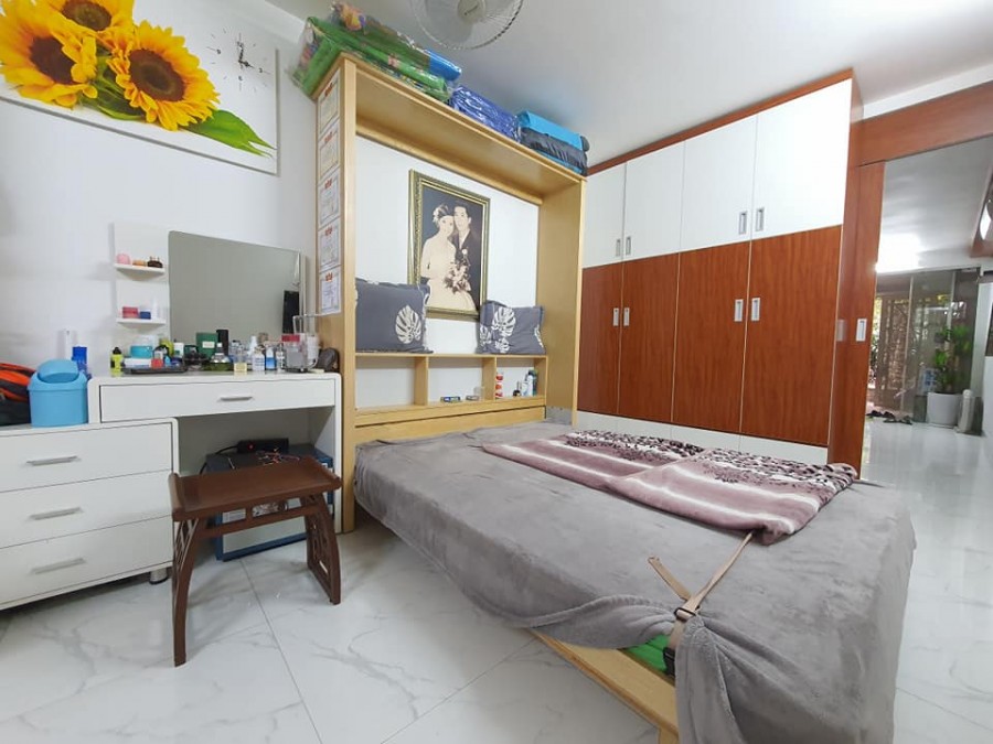 Bán nhà ngõ 46 Phạm Ngọc Thạch, oto đỗ cửa 20m, diện tích 63m2, giá 3.1 tỷ