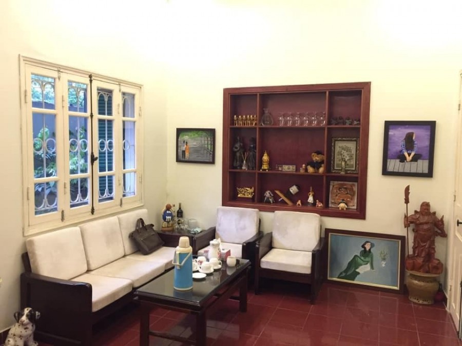 Bán nhà 4 tầng, Đường Bưởi, Ba Đình, ô tô sát nhà, DT 80m2, MT 6m.