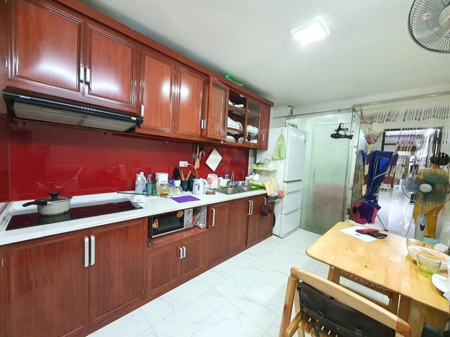Bán nhà ngõ 46 Phạm Ngọc Thạch, oto đỗ cửa 20m, diện tích 63m2, giá 3.1 tỷ