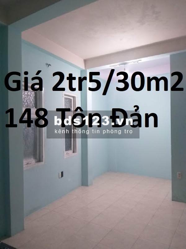 Còn 2 Phòng cho thuê 2tr5 Và 3tr5 - Quận 4. BALCONY Và cửa sổ -Gần Đại học Nguyễn Tất Thành, Đại học Luật, Và Khu Văn Phòng