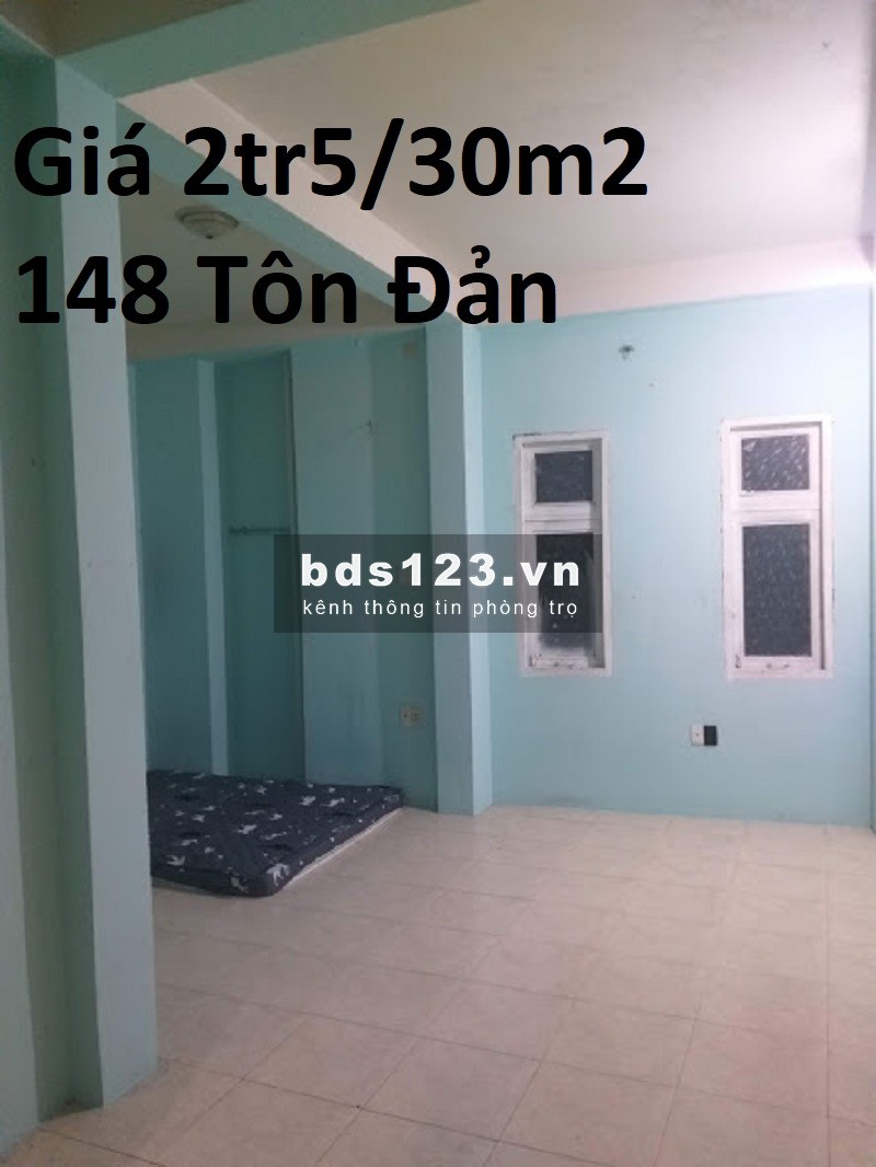 Còn 2 Phòng cho thuê 2tr5 Và 3tr5 - Quận 4. BALCONY Và cửa sổ -Gần Đại học Nguyễn Tất Thành, Đại học Luật, Và Khu Văn Phòng