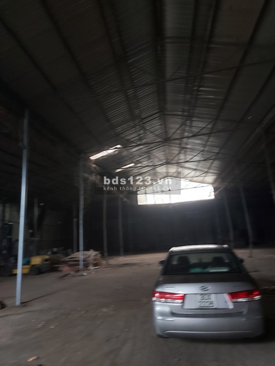 Cho thuê kho tại Đông Anh giá 30k DT 1800m2
