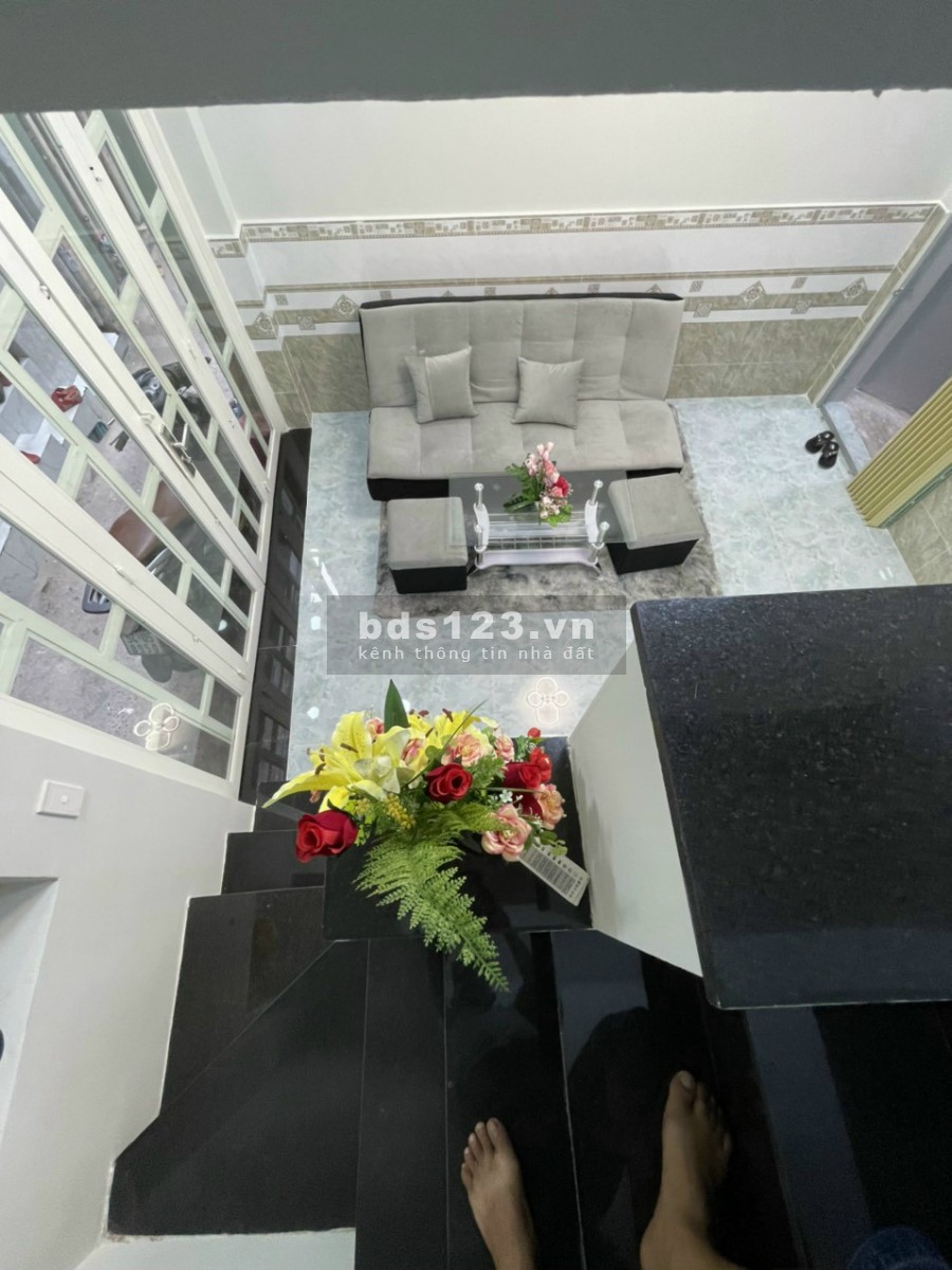 Bán nhà đúc thật 2 PN hẻm 95 Lê Văn Lương P.Tân Kiểng Q7