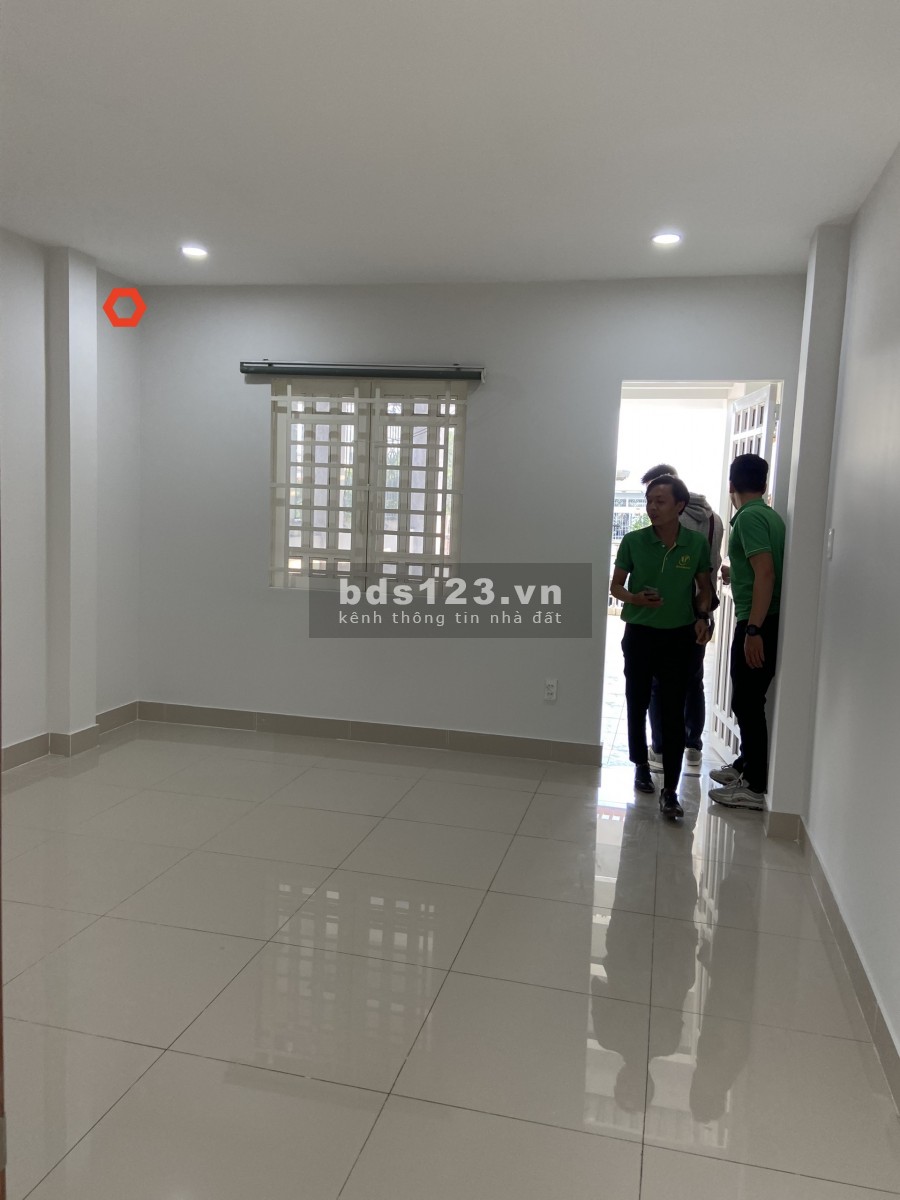 Mặt Tiền Chu Văn An mới xây, 4x20m, trệt, 3lầu, 7p. 38tr.