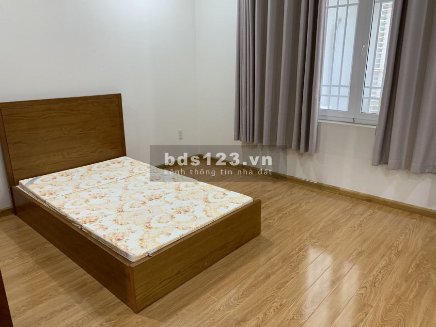 Bán nhà phố đường 12m Him Lam Q7, 5x20, hướng đông, giá 17.5tỷ