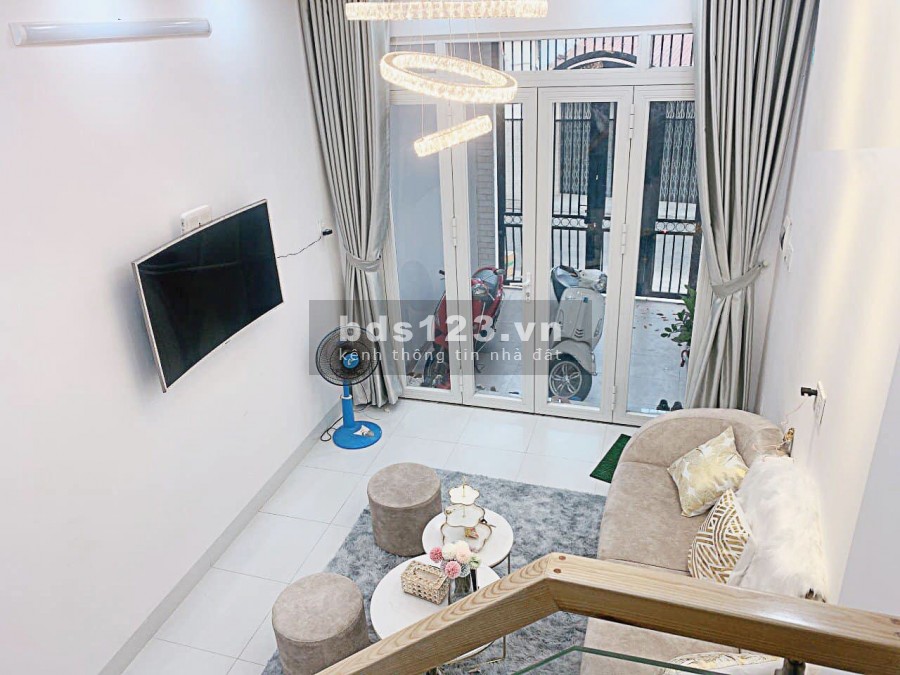 Bán nhà hẻm Quận 10, chính chủ, 34m2, 5 tỷ 2