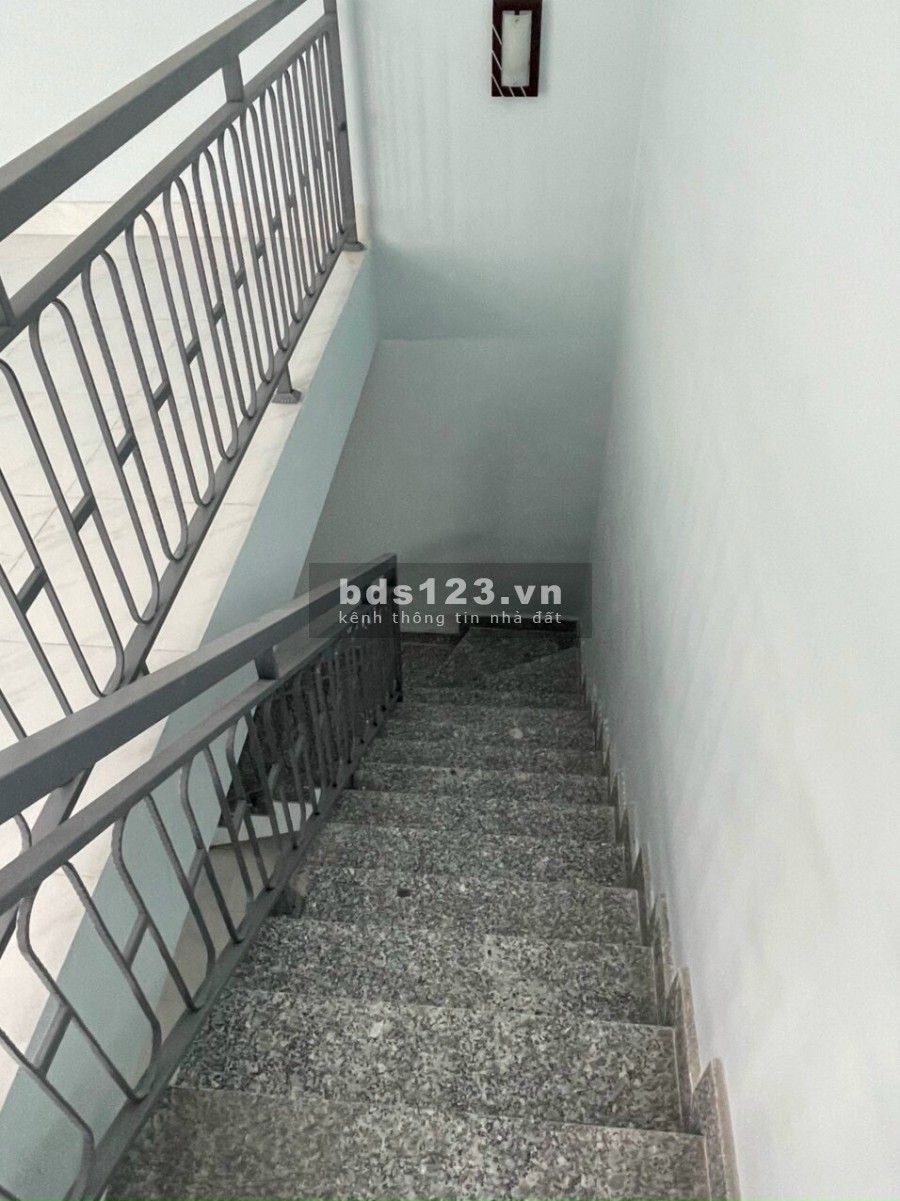 Cần bán nhà gấp khu công nghiệp Tây Bắc Củ Chi