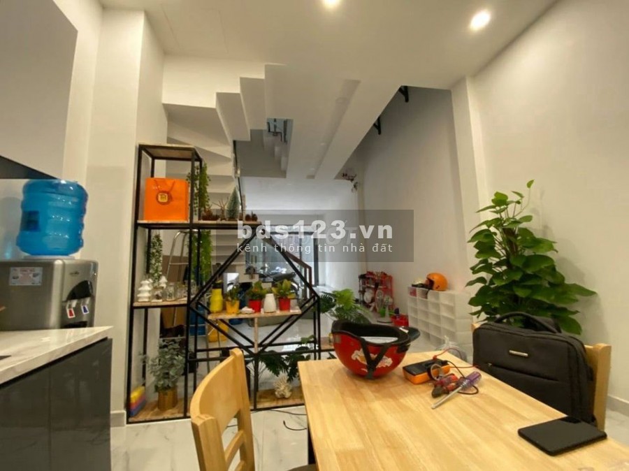 Nhà Trọ Ký Túc Xá 6 người 1 phòng - Đầy Đủ Tiện Nghi Cao Cấp trên đường Chu Văn An - Bình Thạnh