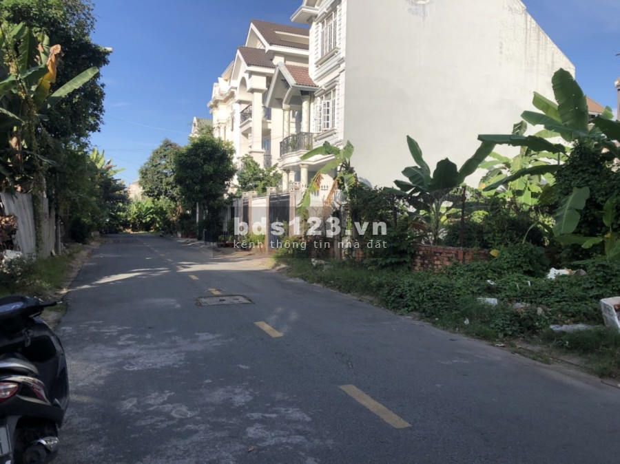 Bán đất biệt thự Huy hoàng 15x20m2 đường12m giá 105tr/m