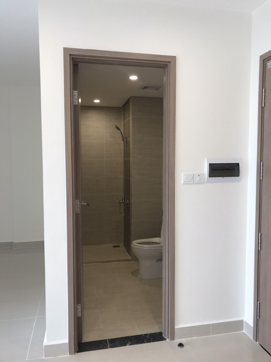 Chủ nhà không sử dụng cần bán gấp căn 2pn1vs rộng hơn 60m2, ban công Đông Nam, giá chỉ 1,8 tỷ bao phí