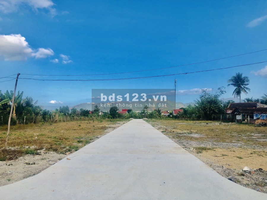 Bán đất Suối Tiên CHÍNH CHỦ 5tr/m2 (có thương lượng nhẹ)