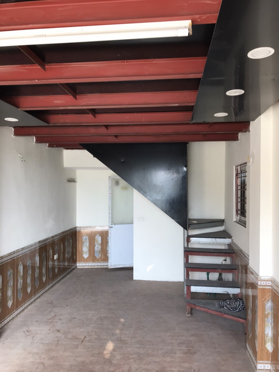 Cho thuê nhà MẶT ĐƯỜNG Ba La, Phú Lương, Hà Đông 30m2 x2 Tầng 4.5 triệu/ tháng