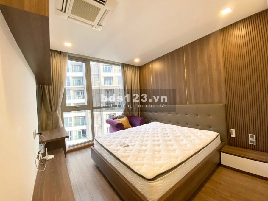 Căn hộ 2PN Vinhomes Central Park nội thất đẹp giá rẻ 16triệu 90m2
