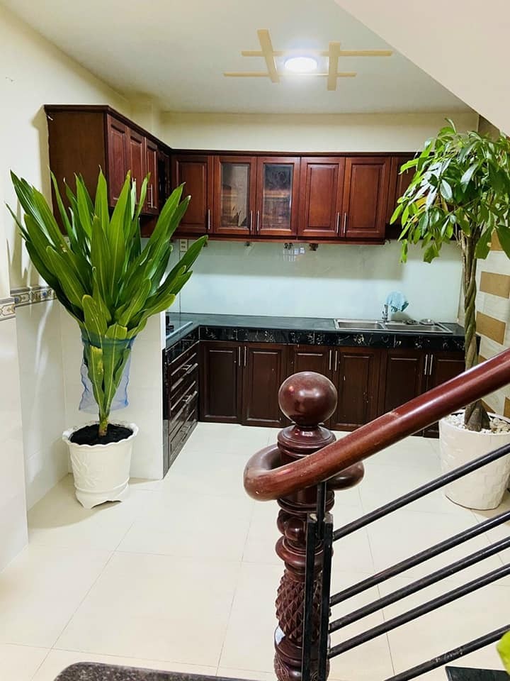 Hẻm ô tô đến nhà,nhà mới vào ở ngay ,khu vực dân trí cao 36 m2 3 TỶ 8