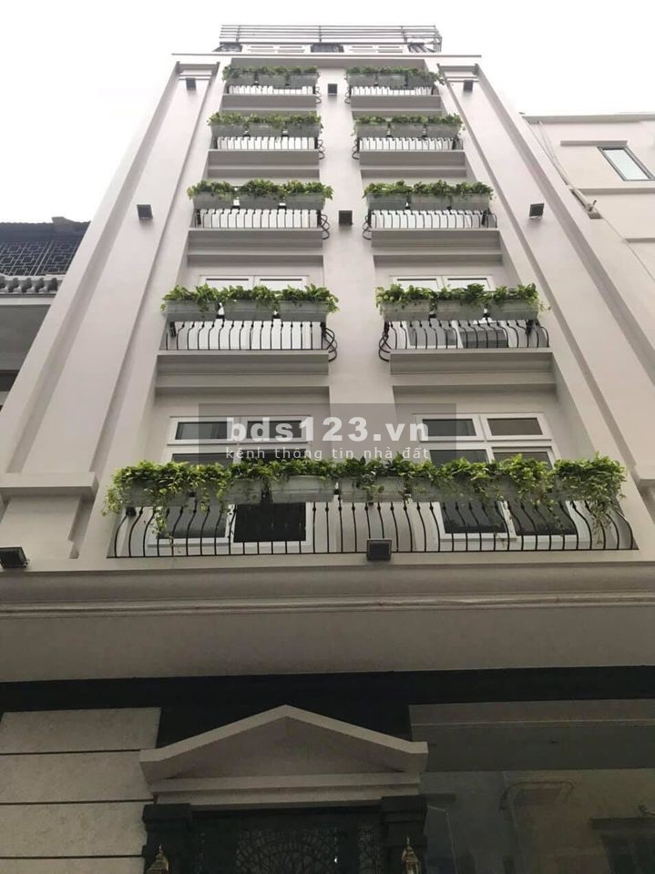 Bán CHDV mp Thiên Hiền 150m2x8T 42 phòng giá 27 tỷ