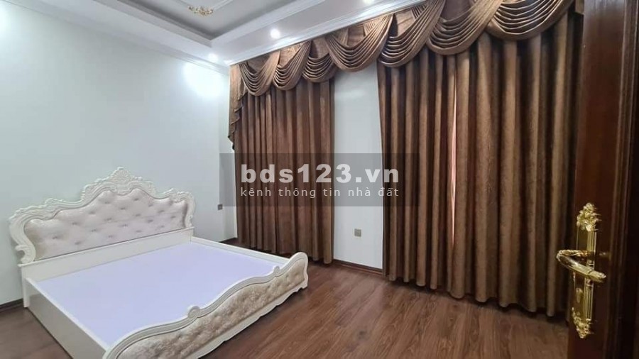 Bán biệt thự Văn Phú Hà Đông nhà sạch đẹp về ở được luôn không phải sửa chữa gì