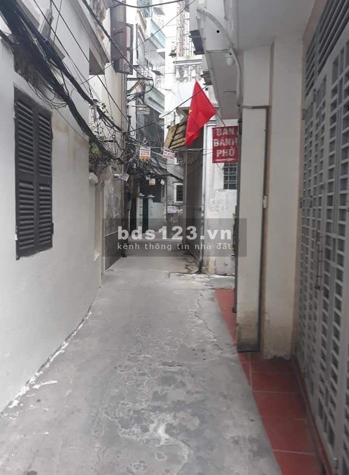 Cần bán gấp nhà phố Tôn Đức Thắng, 3 mặt thoáng, dt 67m2, giá 3.25 tỷ