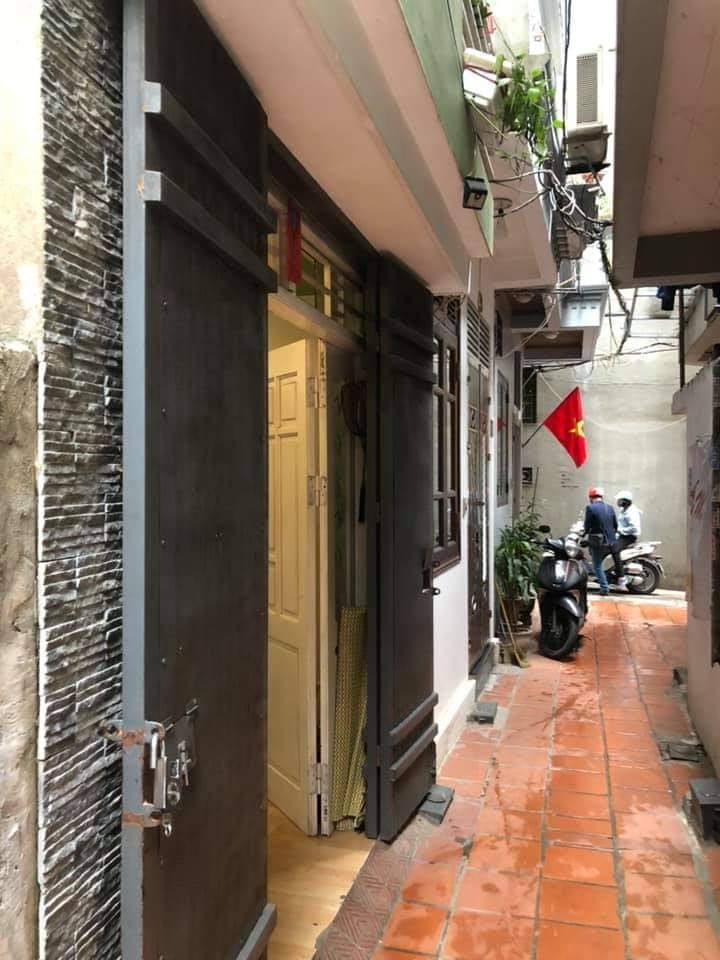 Chỉ nhỉnh 2.xx tỷ có hộ khẩu Tây Hồ, nhà phố Trích Sài 28m2*5T, đầy đủ công năng.