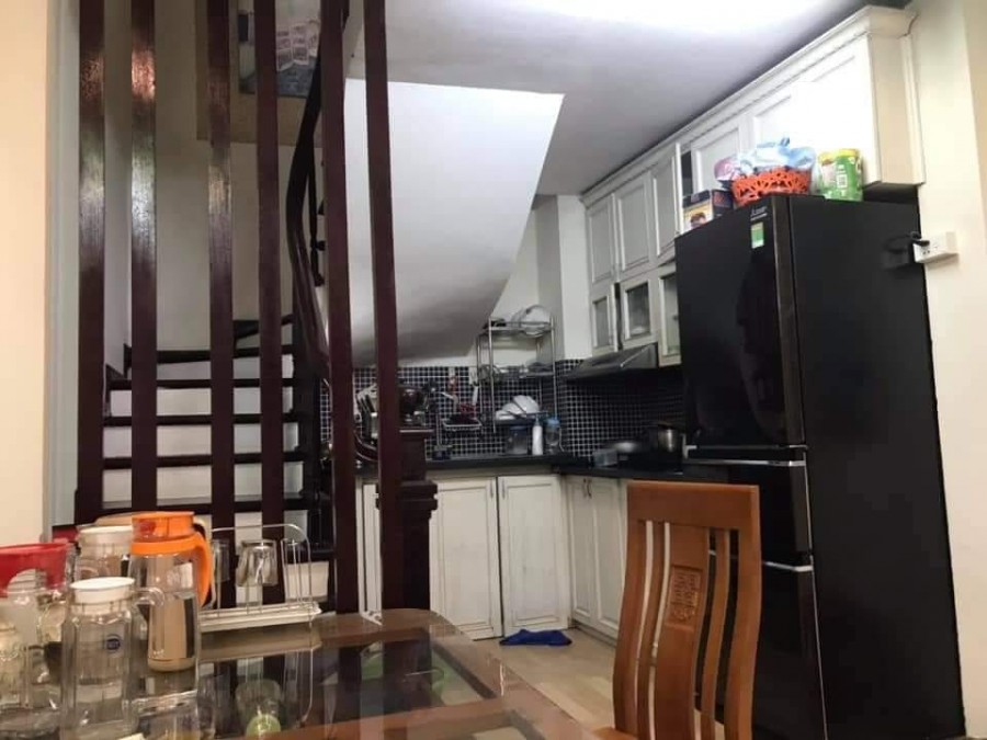Chỉ nhỉnh 2.xx tỷ có hộ khẩu Tây Hồ, nhà phố Trích Sài 28m2*5T, đầy đủ công năng.