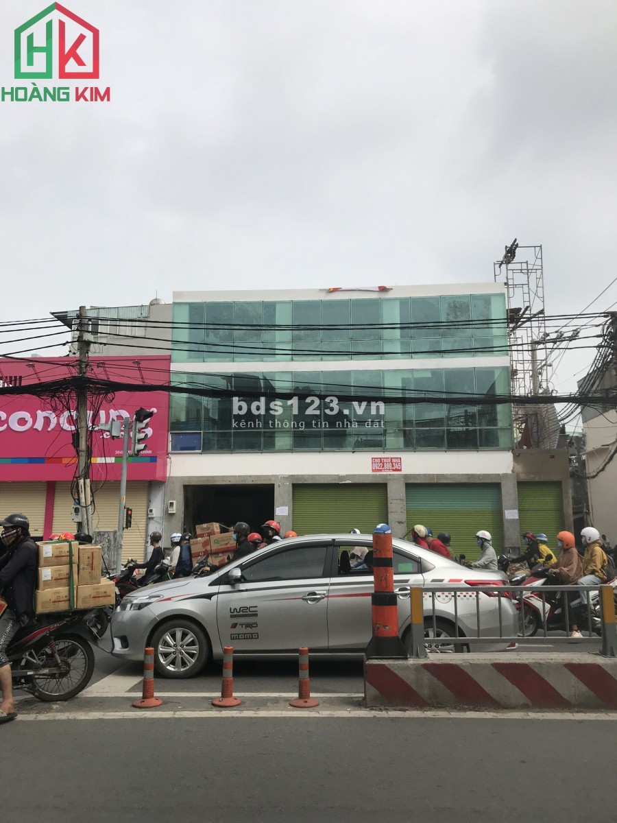 Cho thuê dài hạn nhà nguyên căn MT Trường Chinh, P.13, Tân Bình
