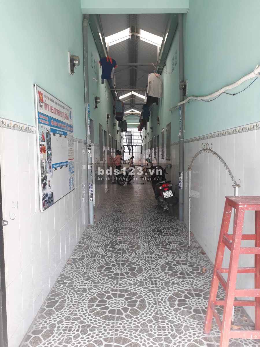 DO KINH DOANH LỖ NÊN CẦN BÁN GẤP 18P.TRỌ TRONG KCN NHẬT. HIỆN ĐANG TN 18TR/TH