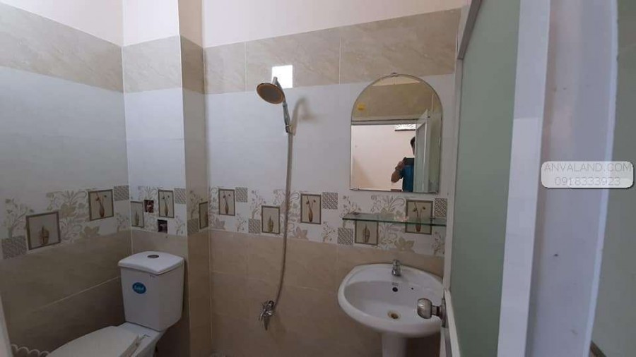 Kẹt tiên Bán gấp Nhà HXH 6m, Ngay Đại Học FUBLIC, 384/22 Tô Hiến Thành, Phường 14, Quận 10, Chỉ 7 tỷ 5, 6 PN, 6 WC