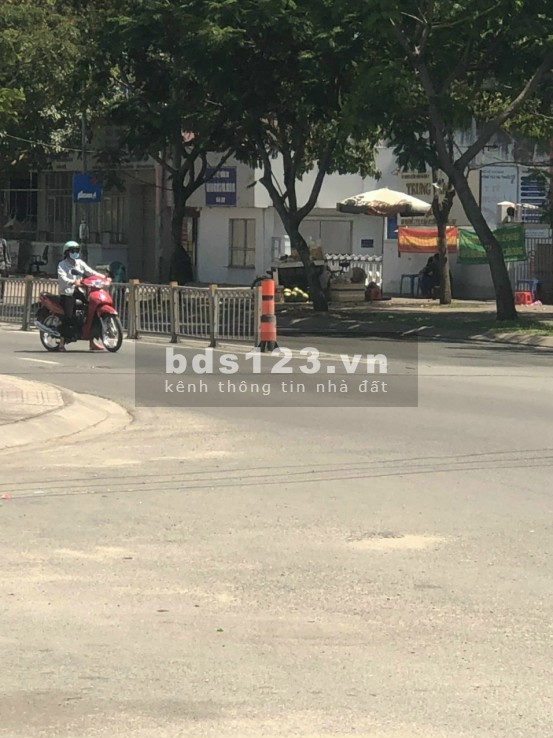Nhà HXH nguyễn thị thập Q7 dt 3,3 x 7 trệt lửng giá 1,79 tỷ