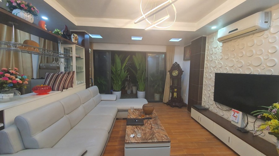 Bán nhanh siêu phẩm Hoàn Kiếm lô góc mặt phố 7 tầng thang máy KD 80m2 giá 13tỷ5