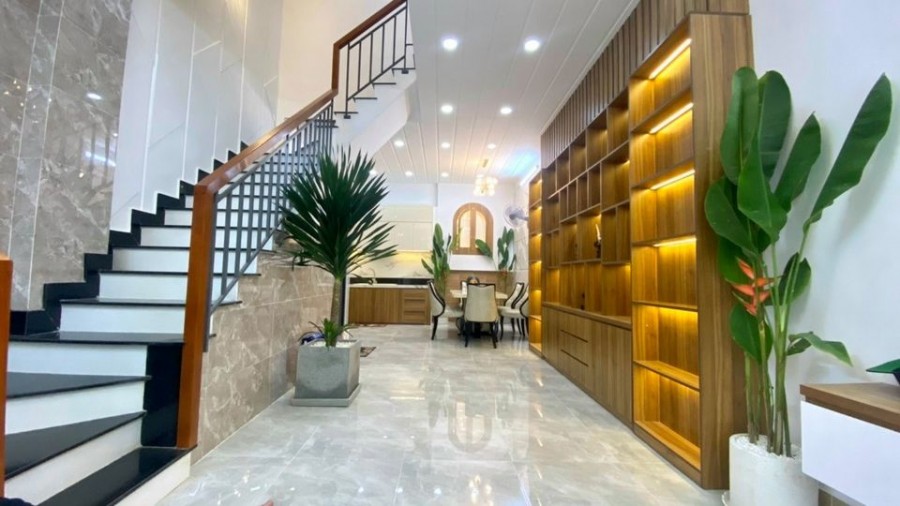 Chính chủ gửi Nhà HXH 720 Âu Cơ, Tân Bình. Nhà 3 tầng, 69m2, giá 7.3 tỷ (thương lượng)