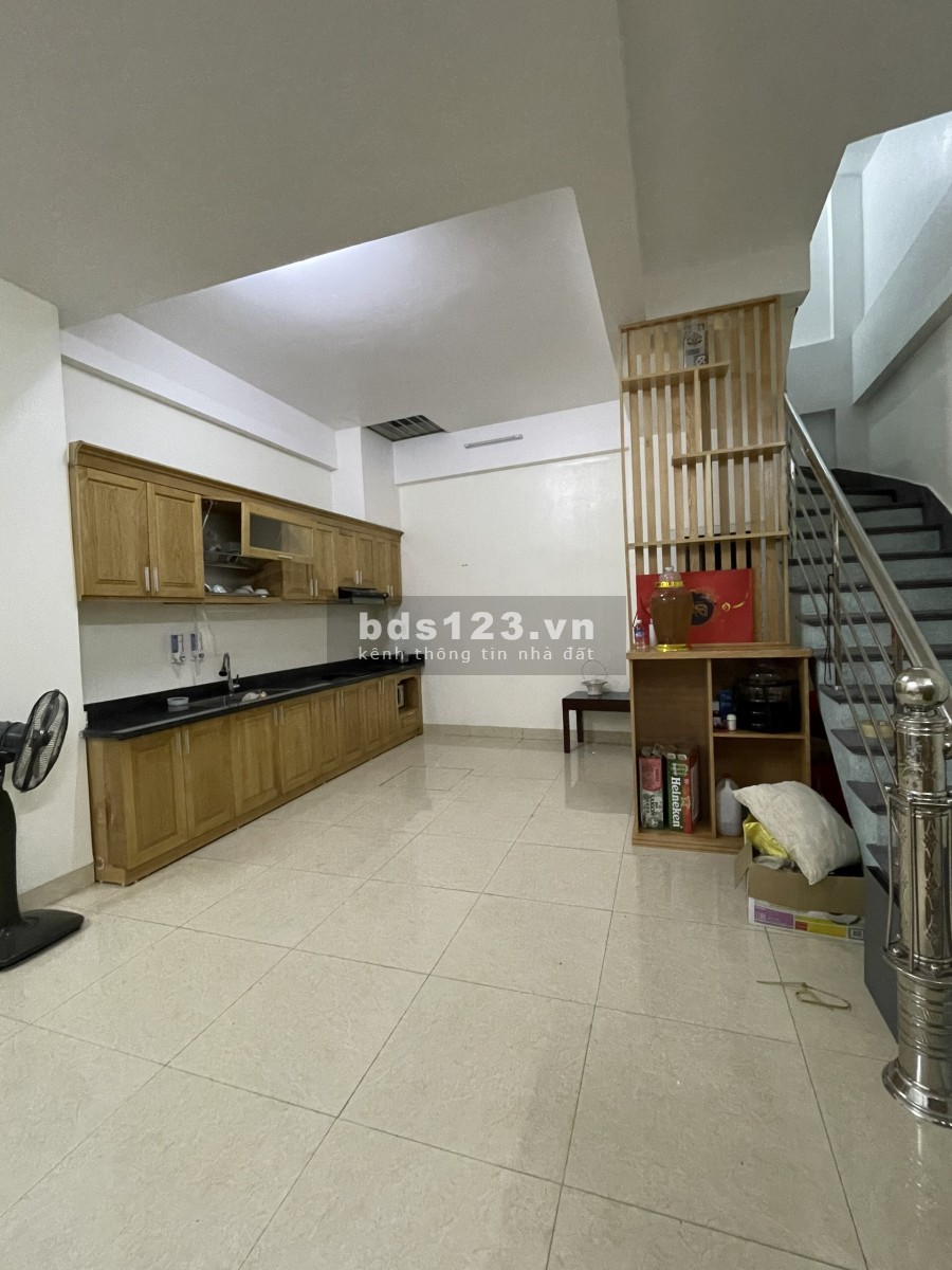 Bán nhà 3 tầng đường Ngô Quyền, TP HD 40.1m2, mt 5m, hướng Tây, 1.76 tỷ