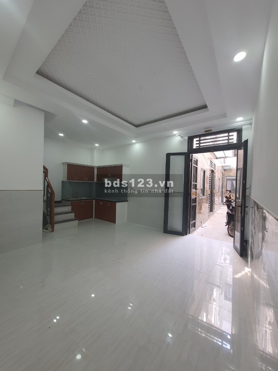 Bán nhà mới xây như hình, ngay ĐH Công Nghệ Thực Phẩm, Tân…