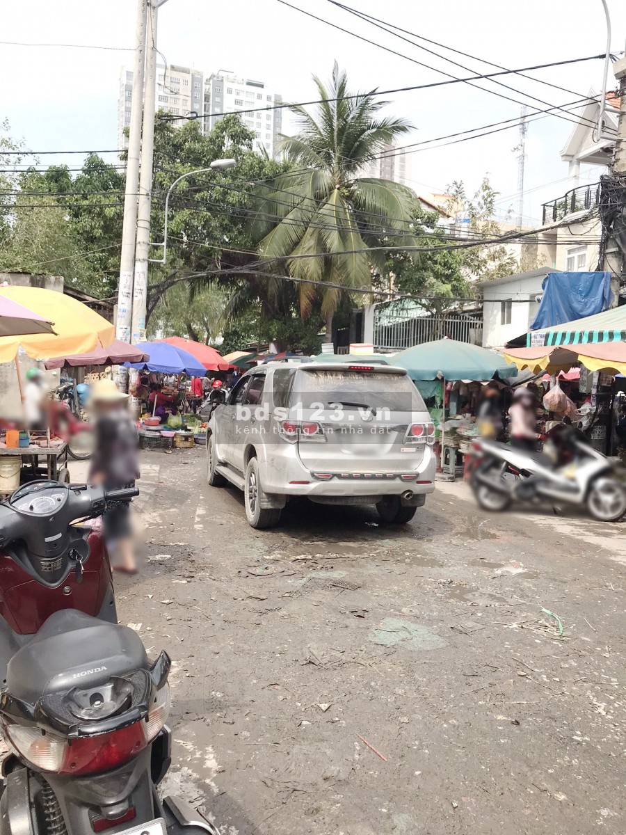Nhà cấp 4 (91m2) mặt tiền kinh doanh Tạ Quang Bửu P4 Q8