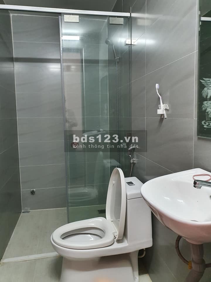 Nhà đẹp Nguyễn Sơn, Tân Phú, HXH, 57 m2, 2 tầng chỉ 5 tỷ 3