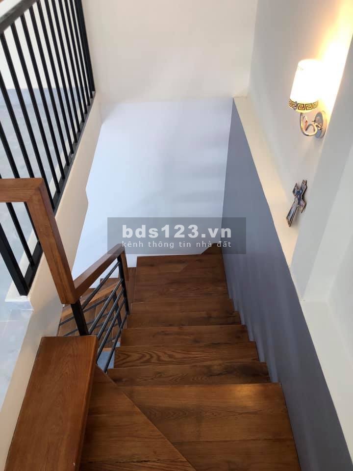 Bán nhà đẹp 70m2 chỉ 4 tỷ 9 TL Ngã tư Bảy Hiền 3 Bước ra Quận 3, Quận 10