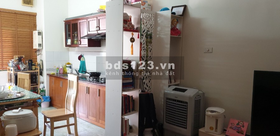 Cần bán nhanh căn 65m 2pn cc 18T2 Lê Văn Lương full đồ, giá 2ty050. lh: 0962027838