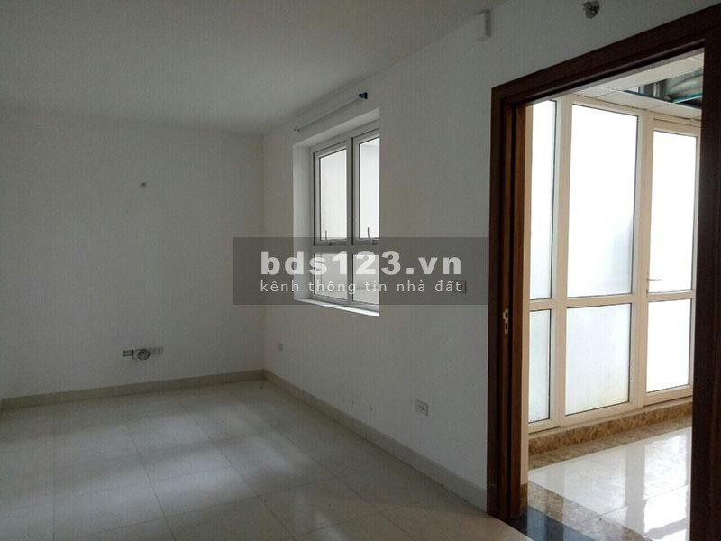 Mặt ngõ Nguyễn Phúc Lai giá 12.5 tỷ, 58mx5t, oto vào, NT sang trọng