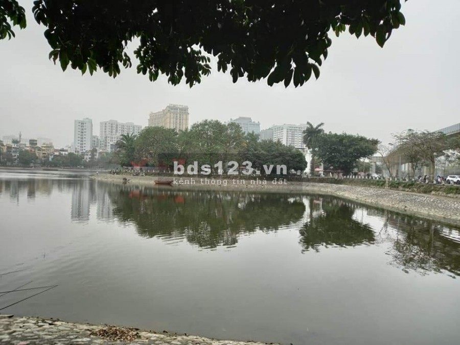 ĐỐNG ĐA MAI ANH TUẤN VIEW HỒ TO VỈA HÈ THÊNH THANG MẶT PHỐ TO THANG MÁY CHẠY KINH DOANH CÁC KIỂU