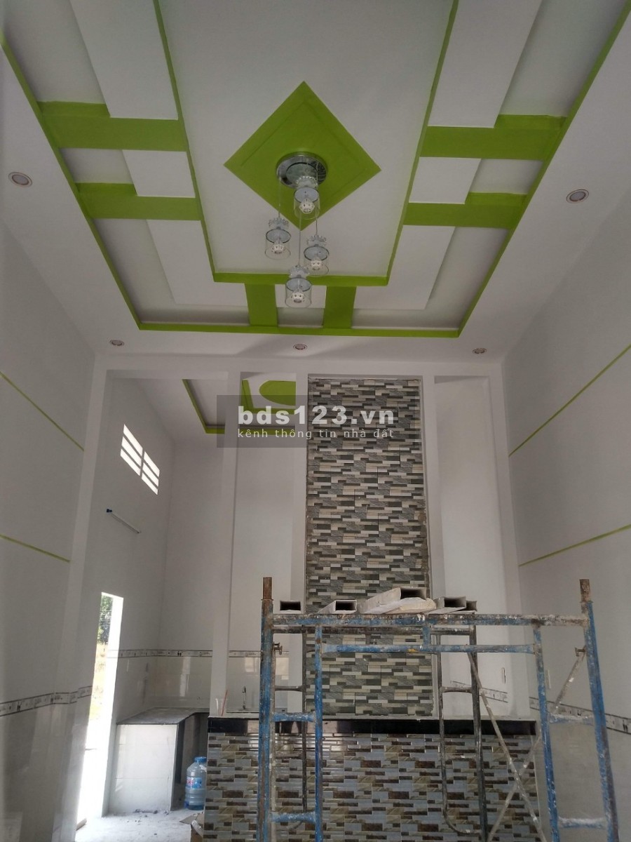 (Chính chủ)Nhượng gấp dãy nhà trọ 8p+2 Kiot DT 150m2(5x30)Sát KCN, trường học, đối diện chợ