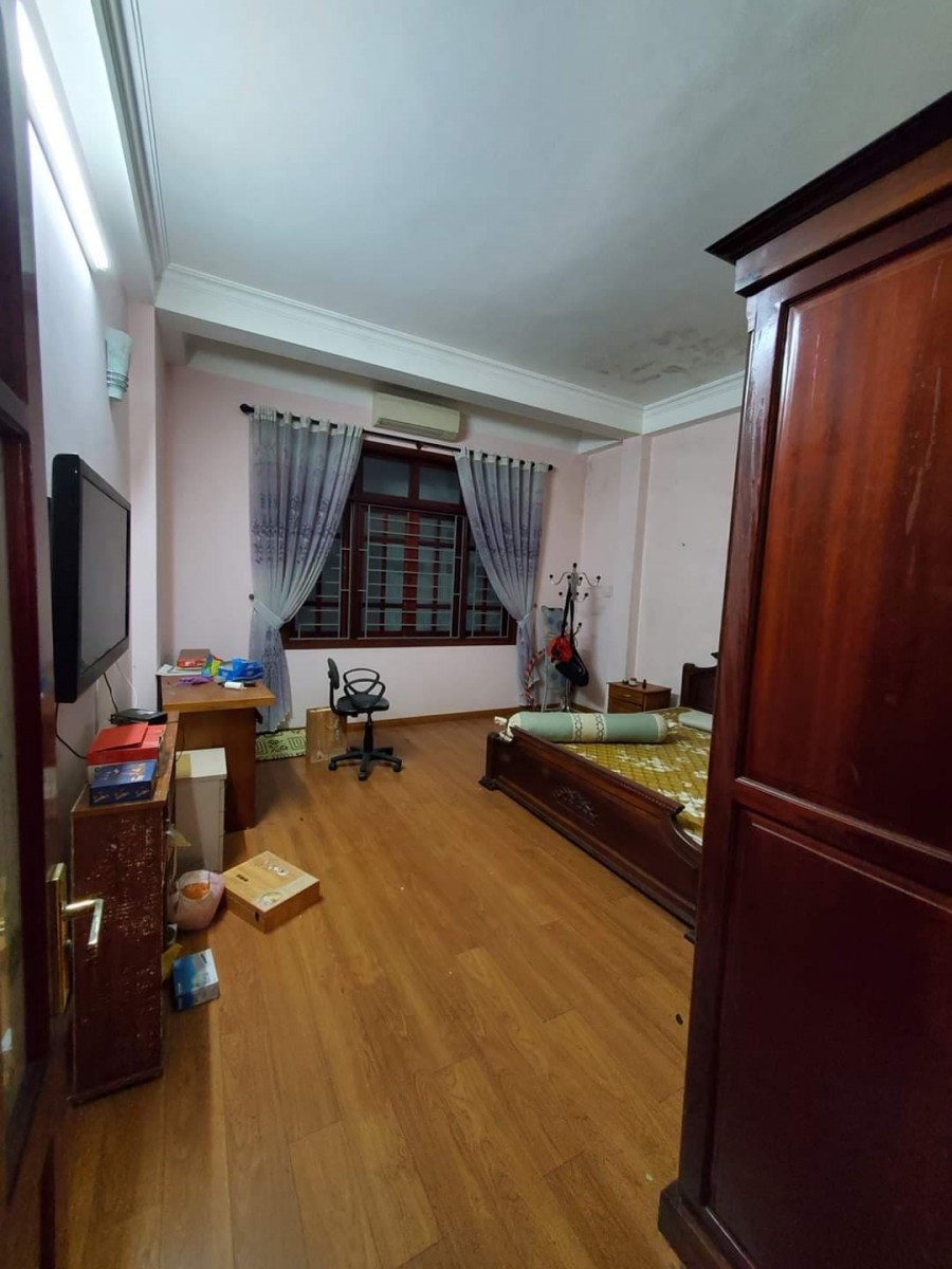 Chủ Cần Bán Gấp Phương Mai Vip Phân Lô 4 TẦNG NHÀ ĐẸP XÁCH VALY VỀ Ở NGAY