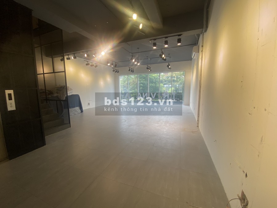 Cho thuê sàn căn shophouse mặt tiền Nguyễn Cơ Thạch tiện kinh doanh VP