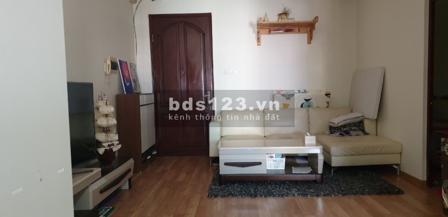 Cần bán nhanh căn 65m 2pn cc 18T2 Lê Văn Lương full đồ, giá 2ty050. lh: 0962027838