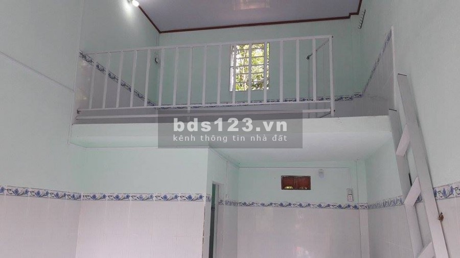 (Chính chủ)Nhượng gấp dãy nhà trọ 8p+2 Kiot DT 150m2(5x30)Sát KCN, trường học, đối diện chợ